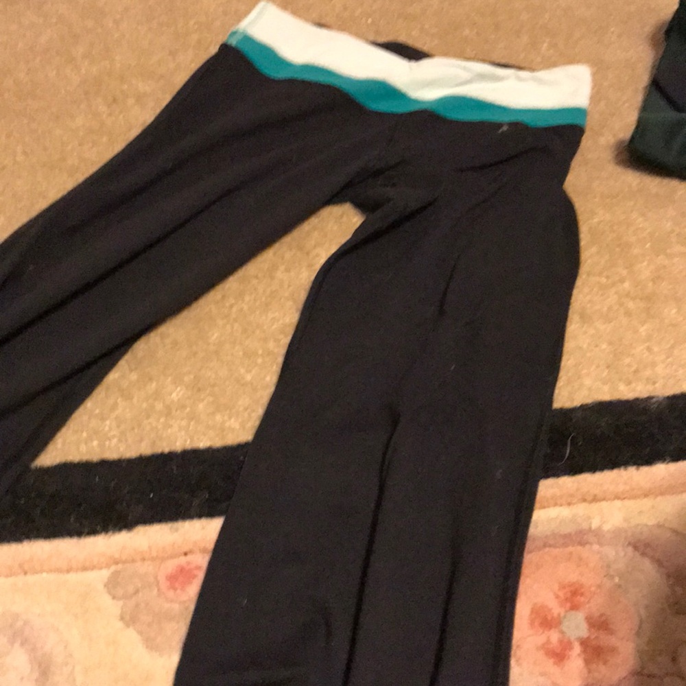 Lululemon yoga pants